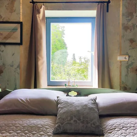 Henye Vintage A Kali-medenceben Balatonhenye