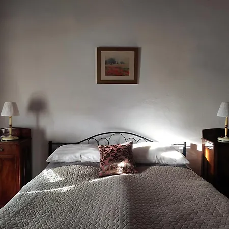 Henye Vintage A Kali-medenceben *