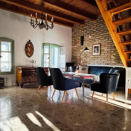 Apartment Henye Vintage A Kali-medenceben