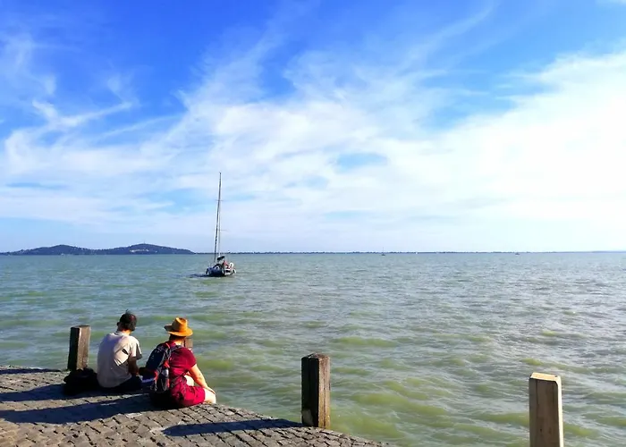 Henye Vintage A Kali-medenceben * Balatonhenye
