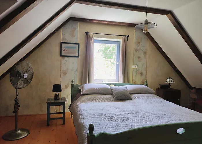 Henye Vintage A Kali-medenceben Apartmán *